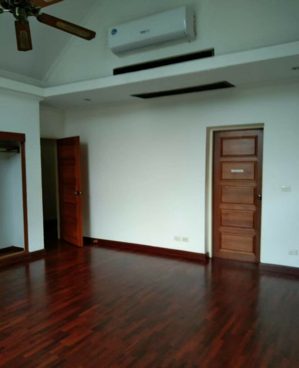 4 Bedroom House for rent at Nichada Thani — photo 4