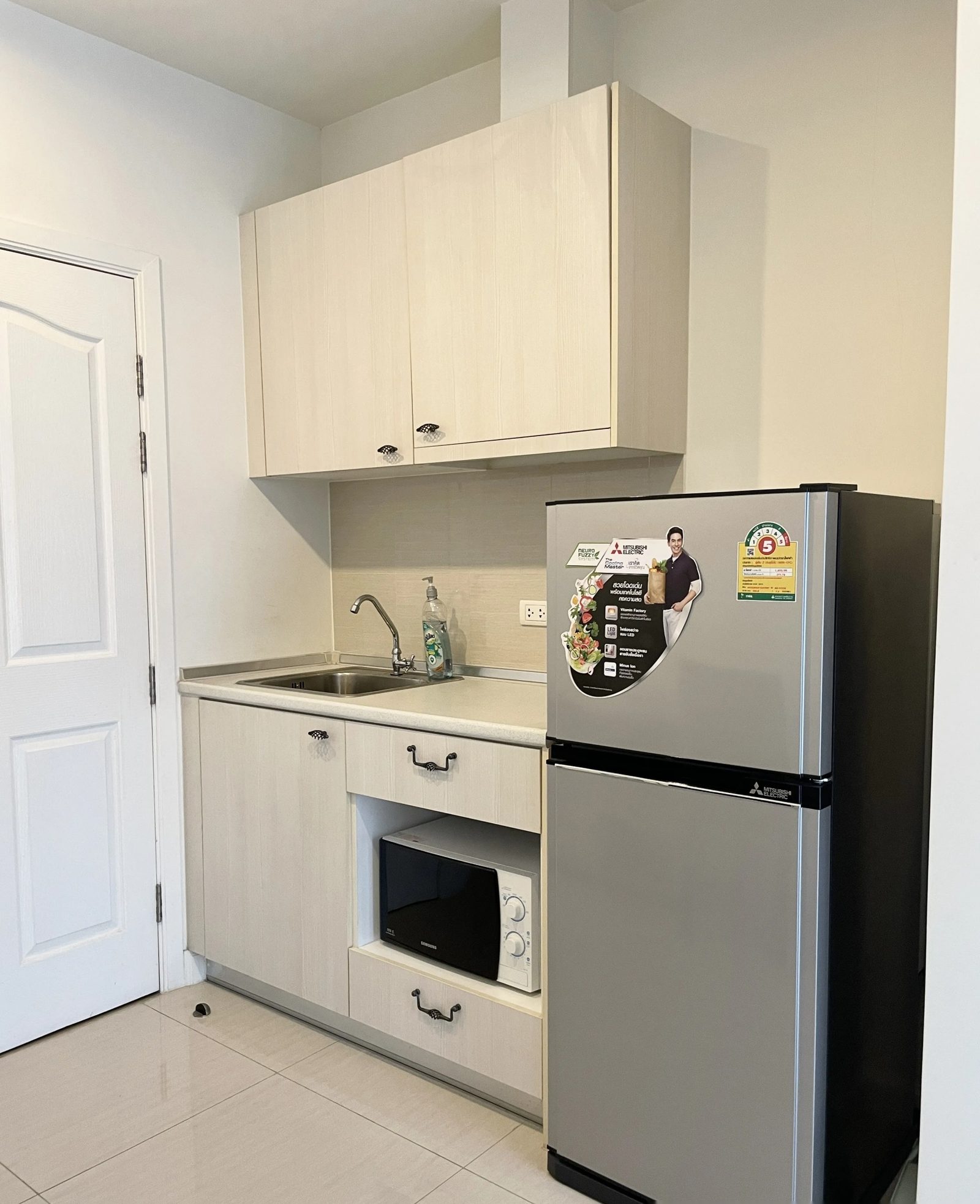1 Bedroom Condo for rent at Manor Sanambinnam — photo 5