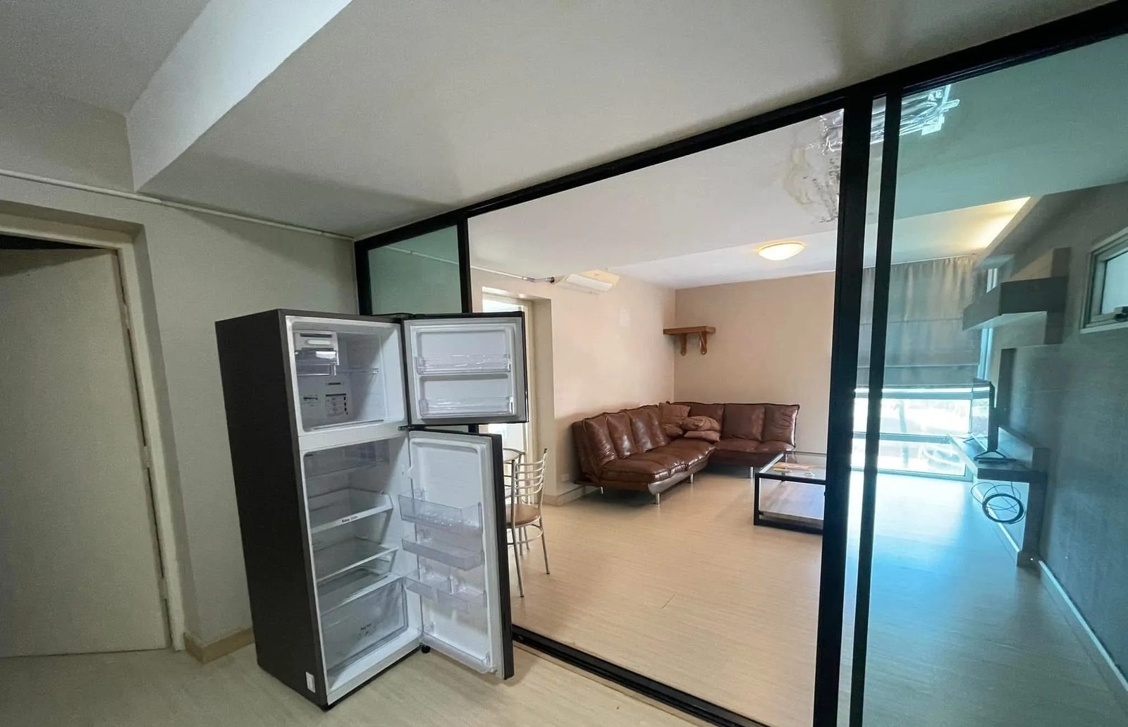 2 Bedroom Condo for rent at Lake View Muang Thong Thani — photo 1