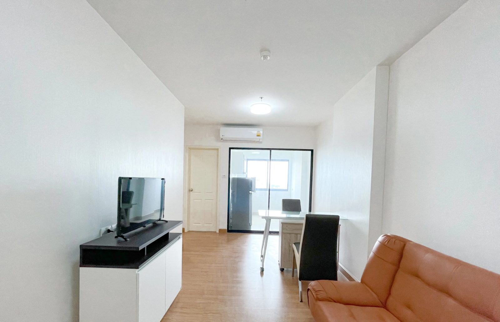 1 Bedroom Condo for rent at Supalai Loft Chaeng Wattana — photo 2