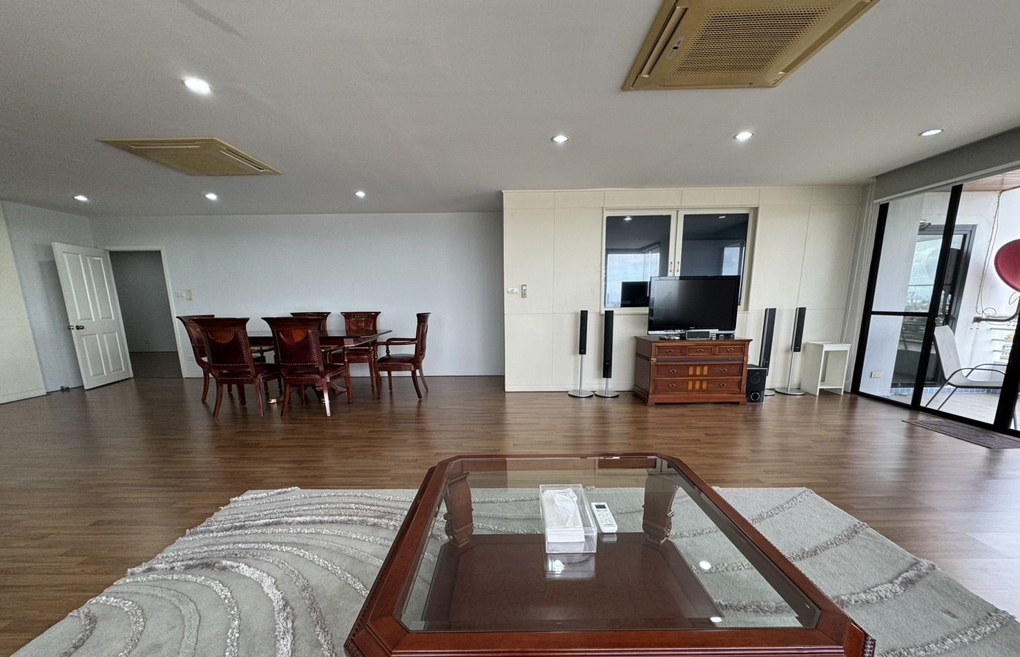 3 Bedroom Condo for rent at Riverine Place — photo 4
