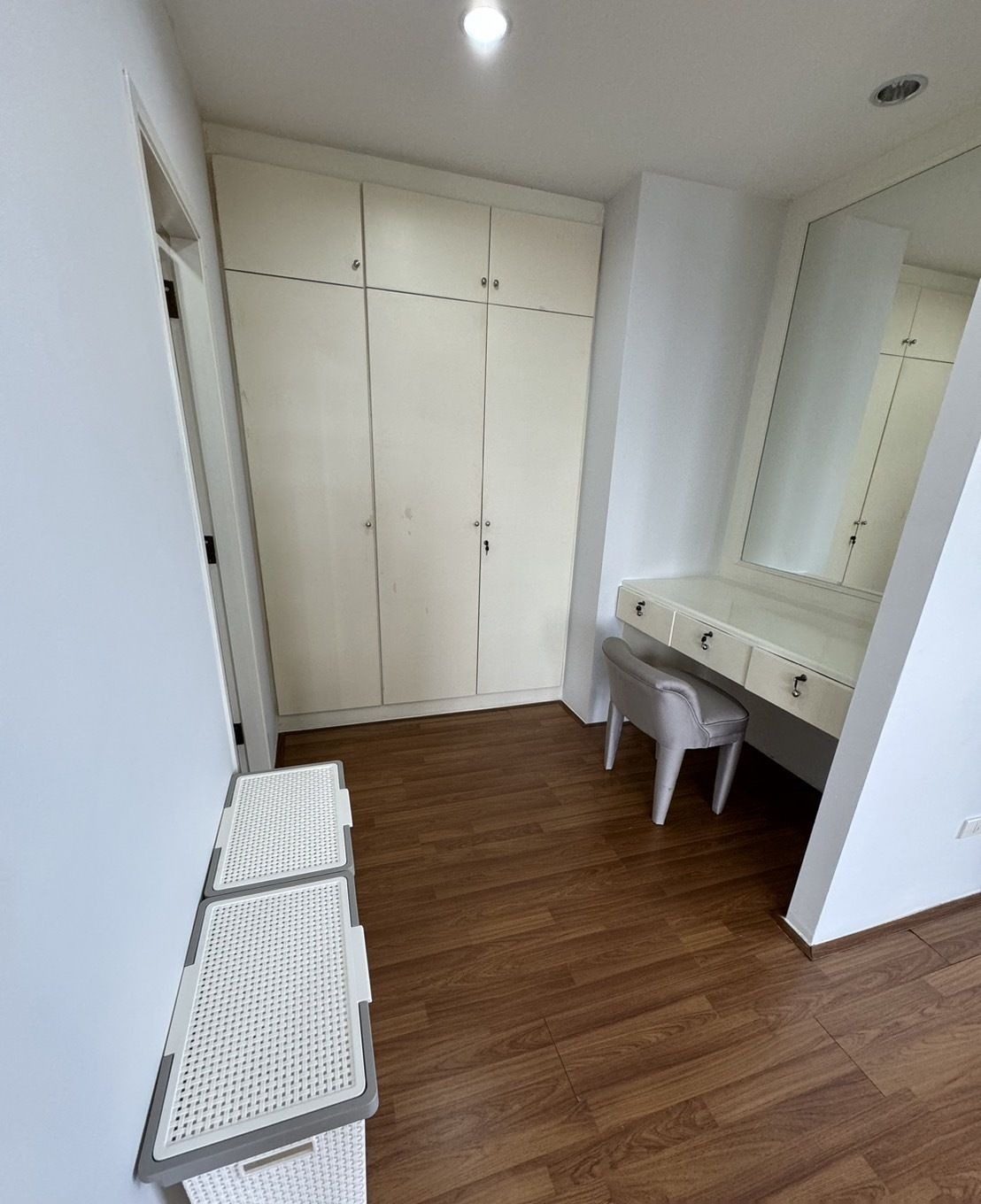 3 Bedroom Condo for rent at Riverine Place — photo 5