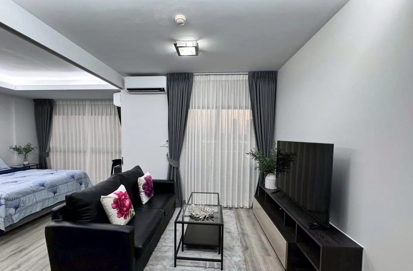 1 Bedroom Condo for rent at Double Lake Condominium — photo 4