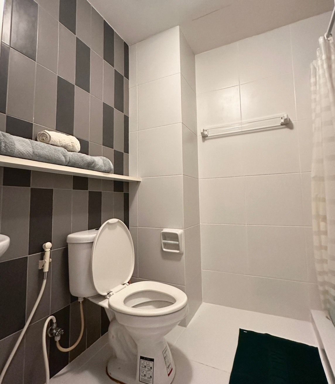 1 Bedroom Condo for rent at Proud X2 — photo 5