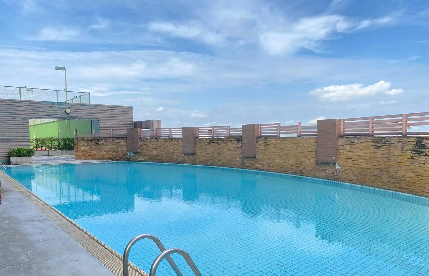 2 Bedroom Condo for rent at Lake View Muang Thong Thani — photo 2
