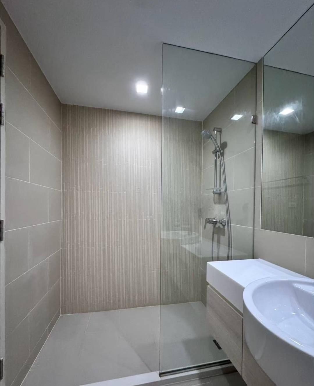 1 Bedroom Condo for rent at Double Lake Muang Thong Thani — photo 2
