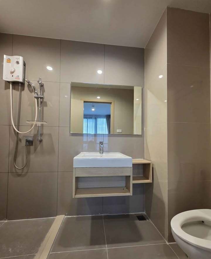 Studio Condo for rent at Nue Noble Ngamwongwan — photo 5