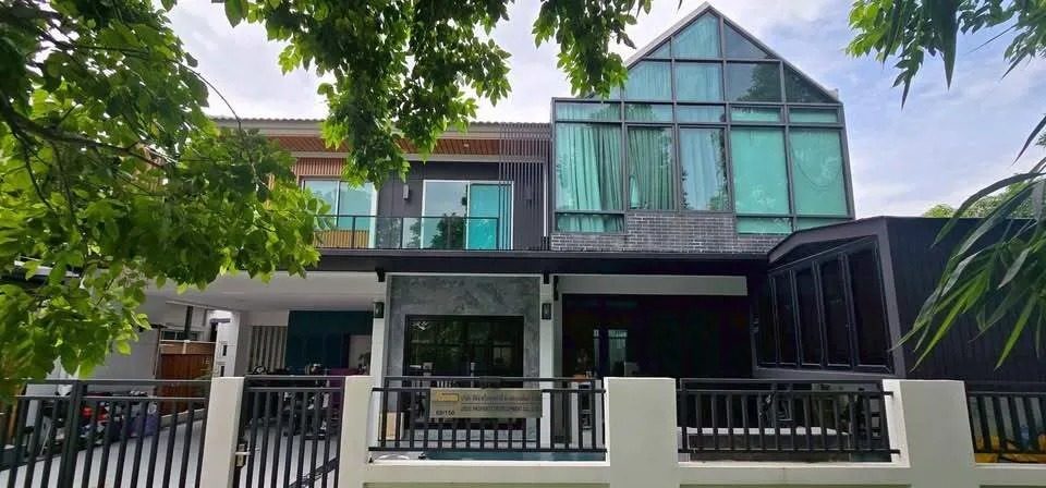 4 Bedroom Villa for rent at Centro Chaiyaphruek - Chaengwattana