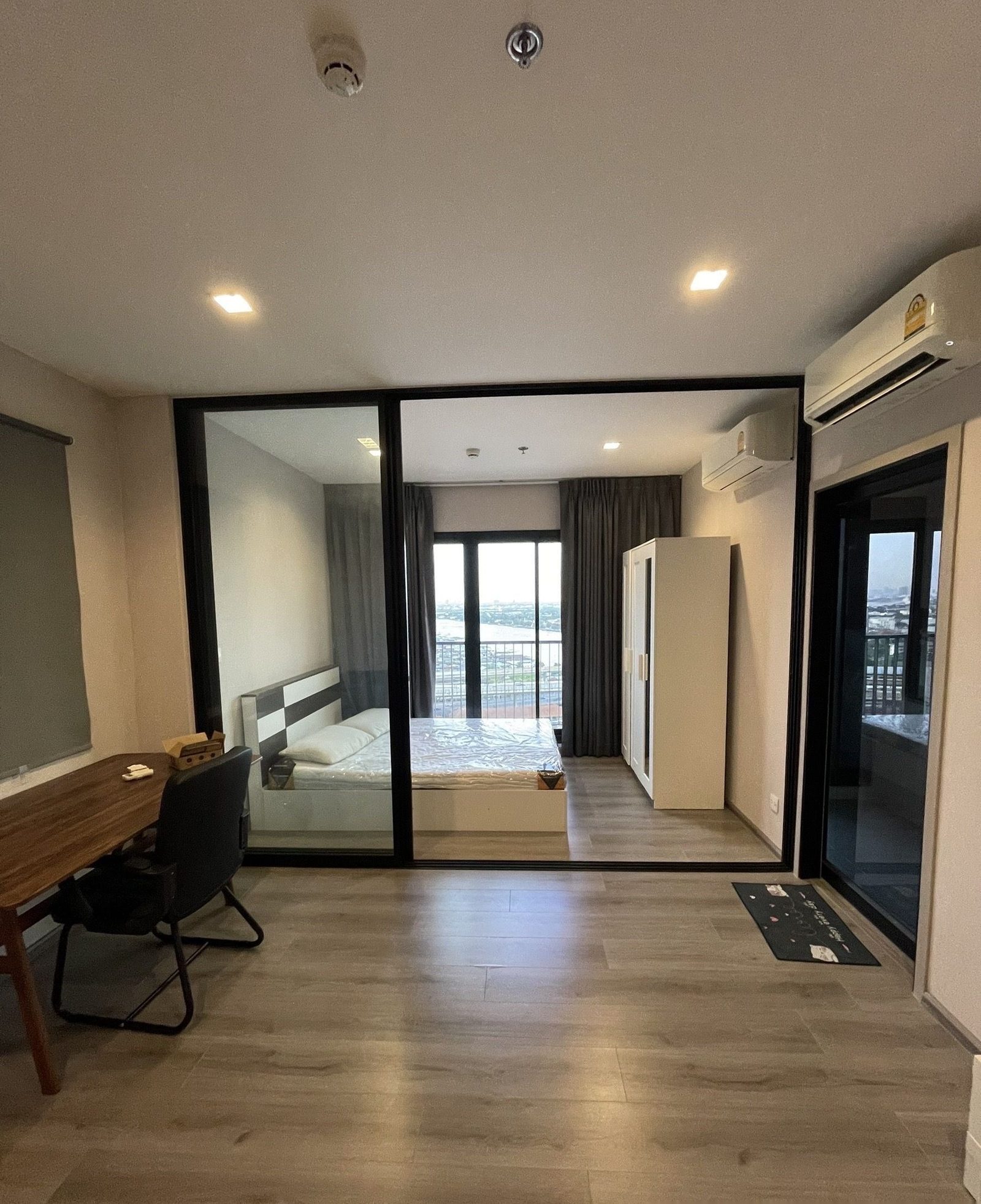 Studio Condo for rent at The Politan Rive — photo 1