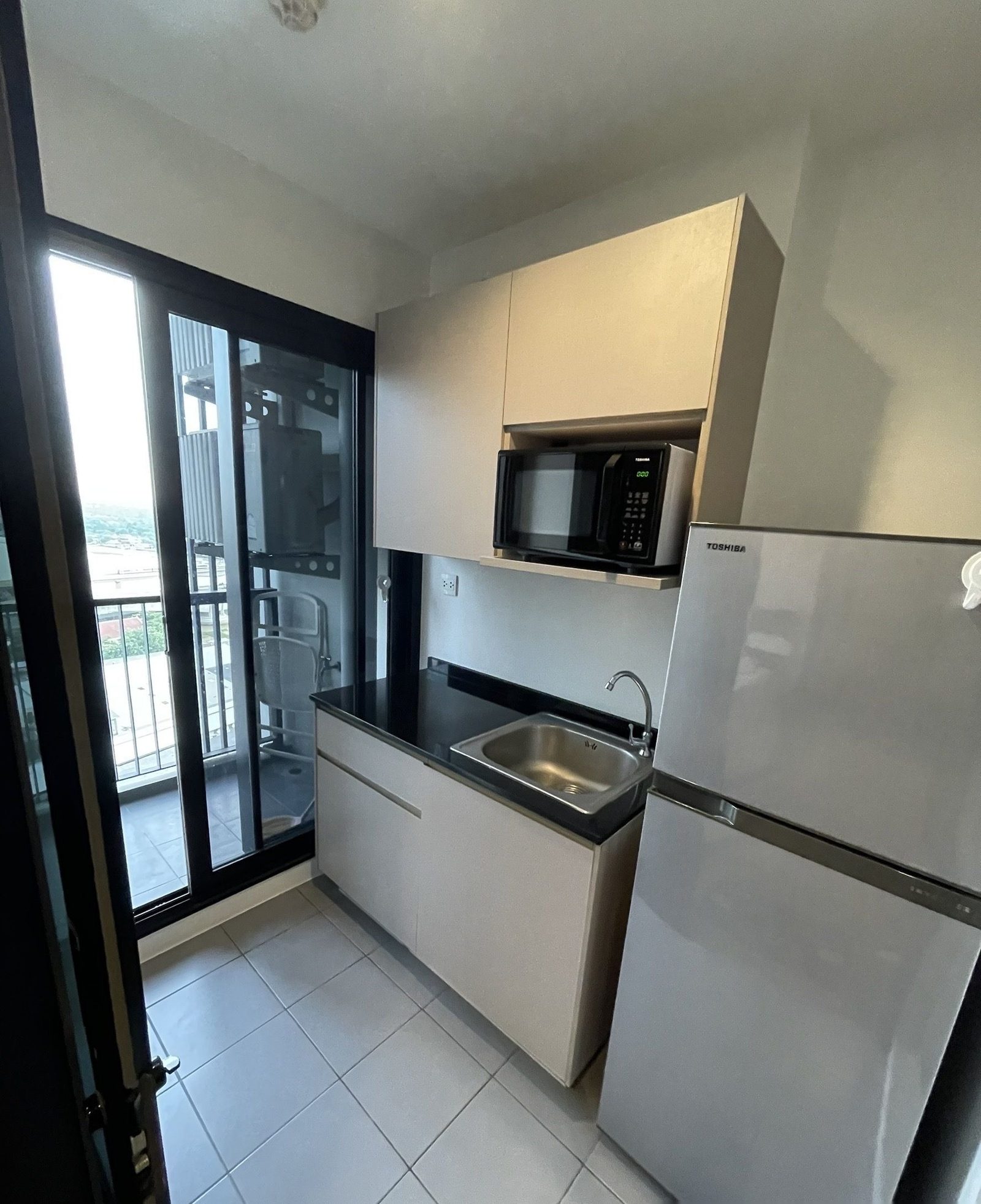 Studio Condo for rent at The Politan Rive — photo 4
