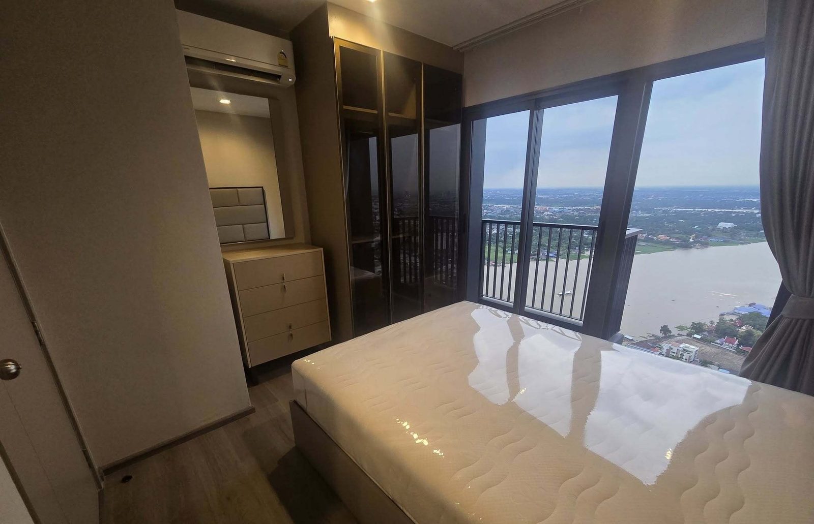 1 Bedroom Condo for rent at The Politan Aqua — photo 2