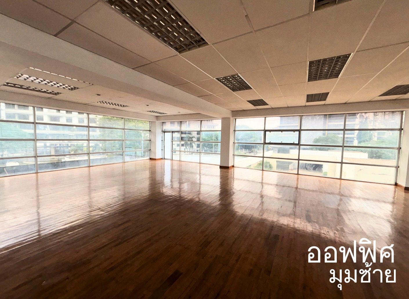 Office for rent at Muangtongthani Village — photo 2