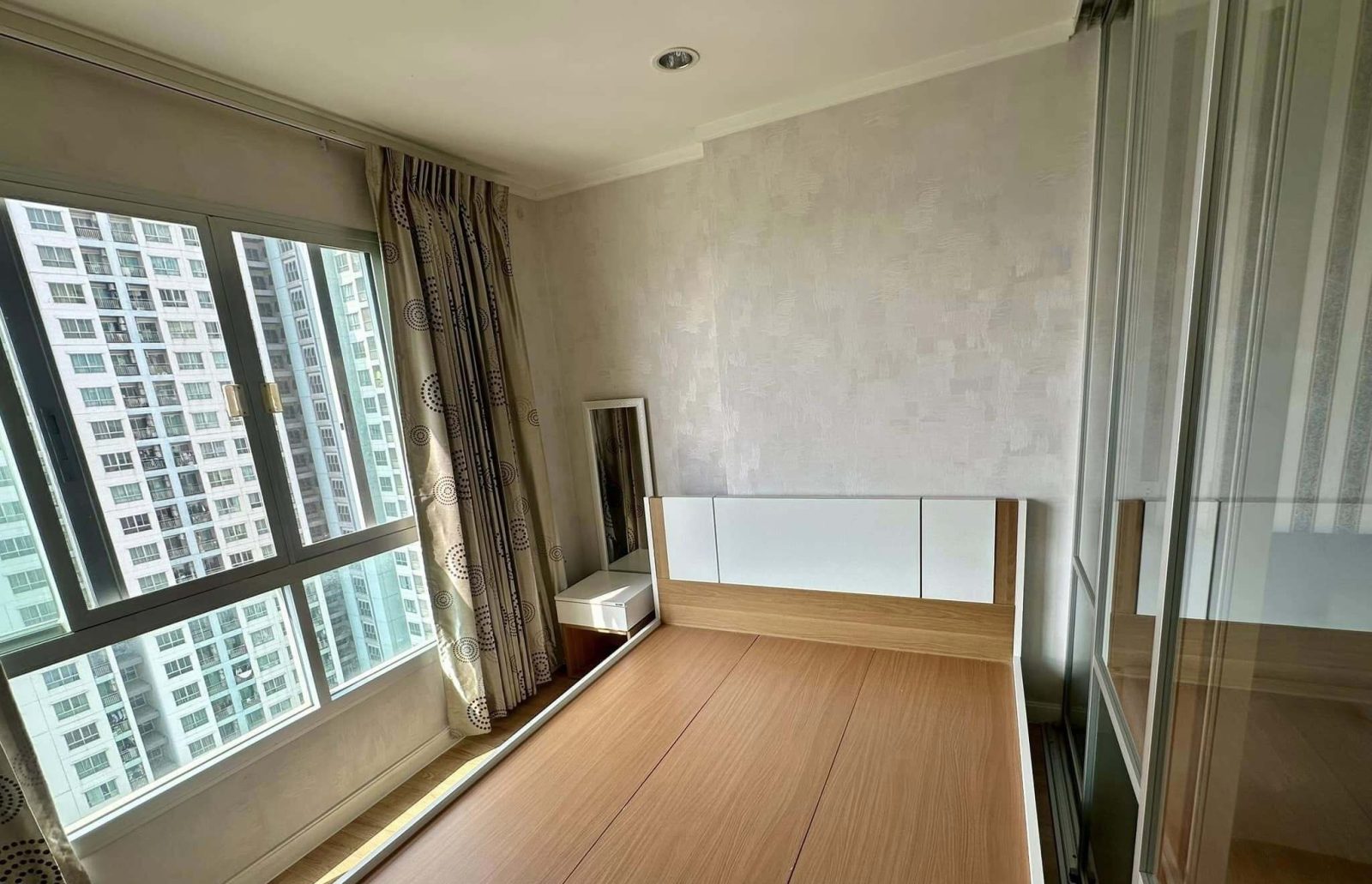 1 Bedroom Condo for rent at Lumpini Ville Chaengwattana - Pak Kret — photo 4