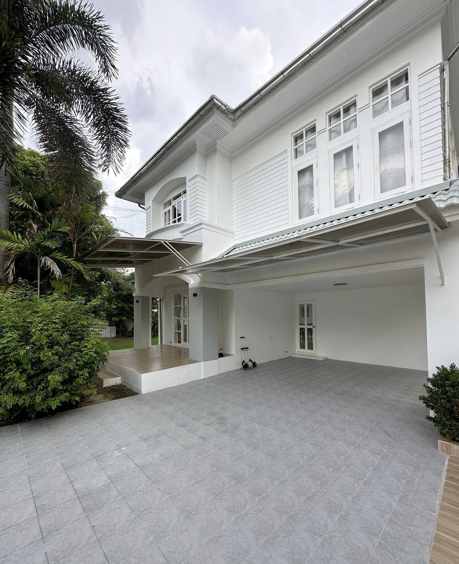 3 Bedroom House for rent at Perfect Place Rattanathibet-Saima — photo 1