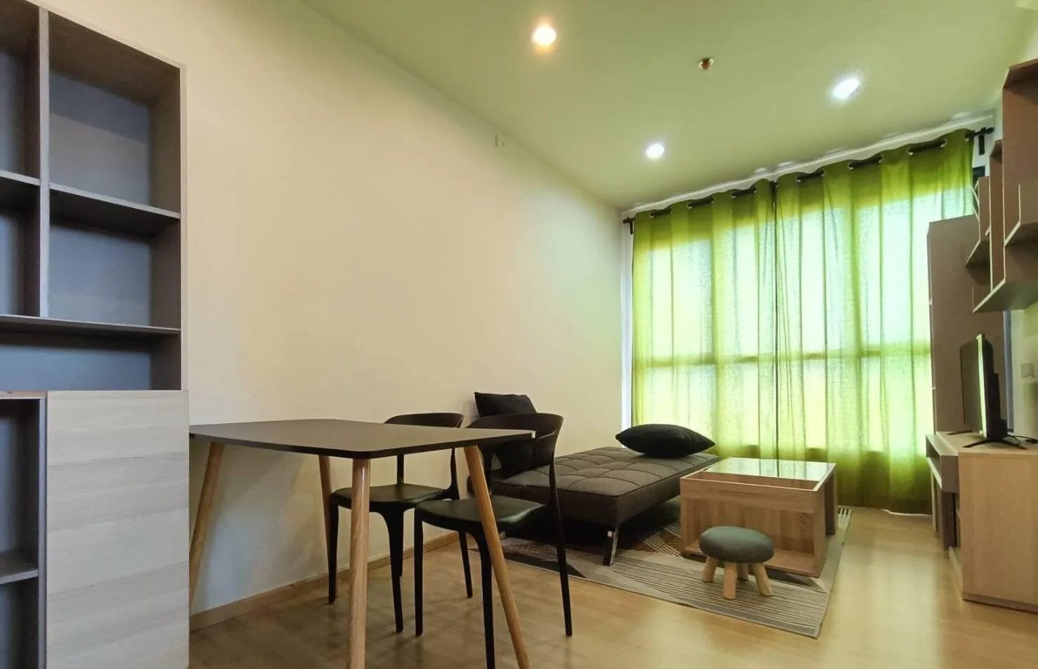 1 Bedroom Condo for rent at The Base Chaengwattana — photo 1