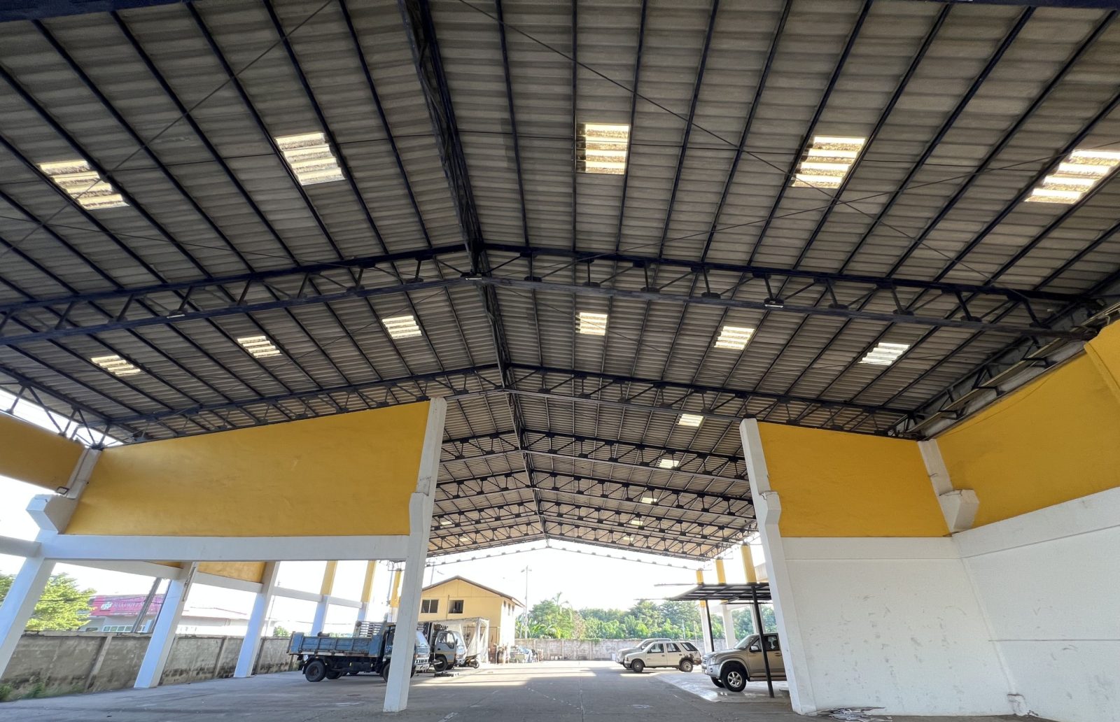 Warehouse: 1,000 sq.m. Nonthaburi — photo 3
