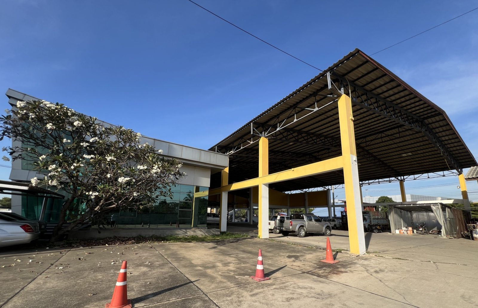 Warehouse: 1,000 sq.m. Nonthaburi — photo 5