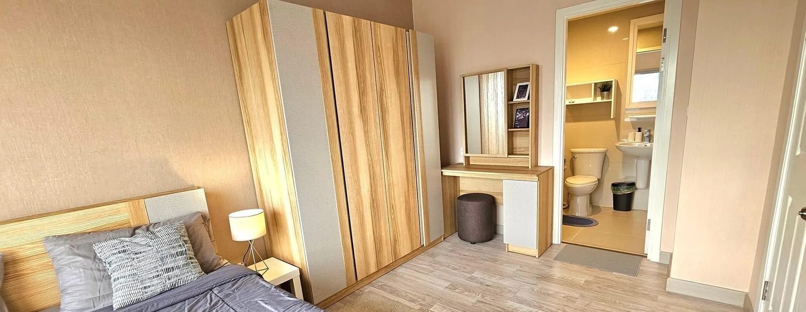 1 Bedroom Condo for rent at Manor Sanambinnam — photo 5