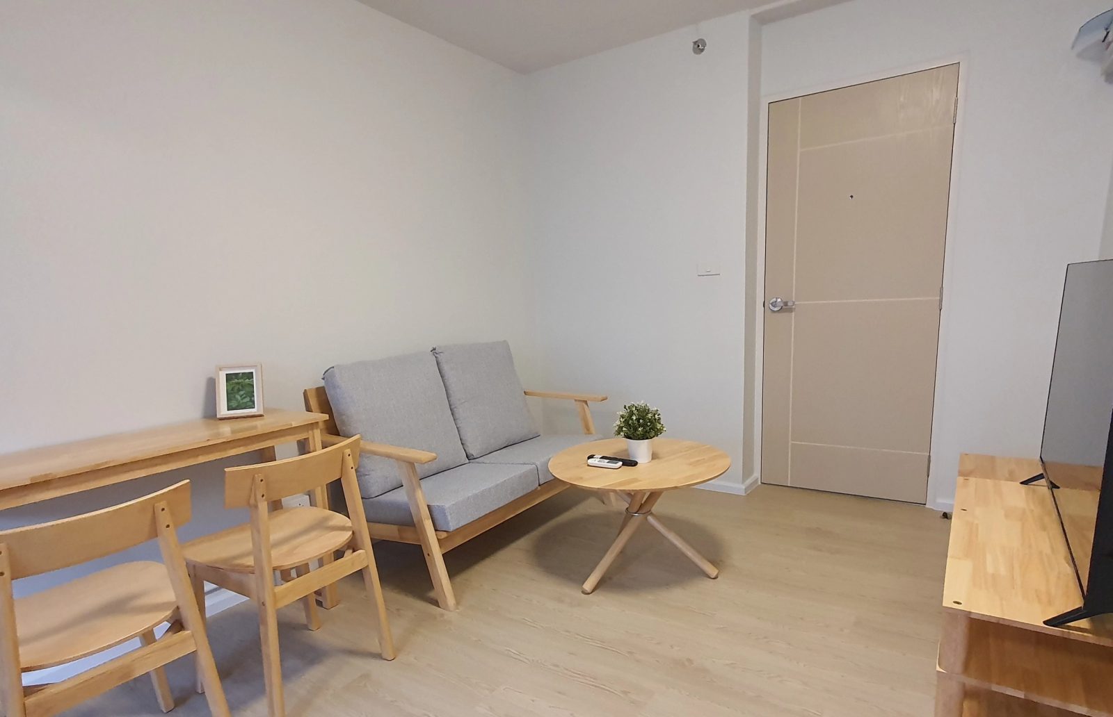 1 Bedroom Condo for rent at Mori Condominium — photo 2