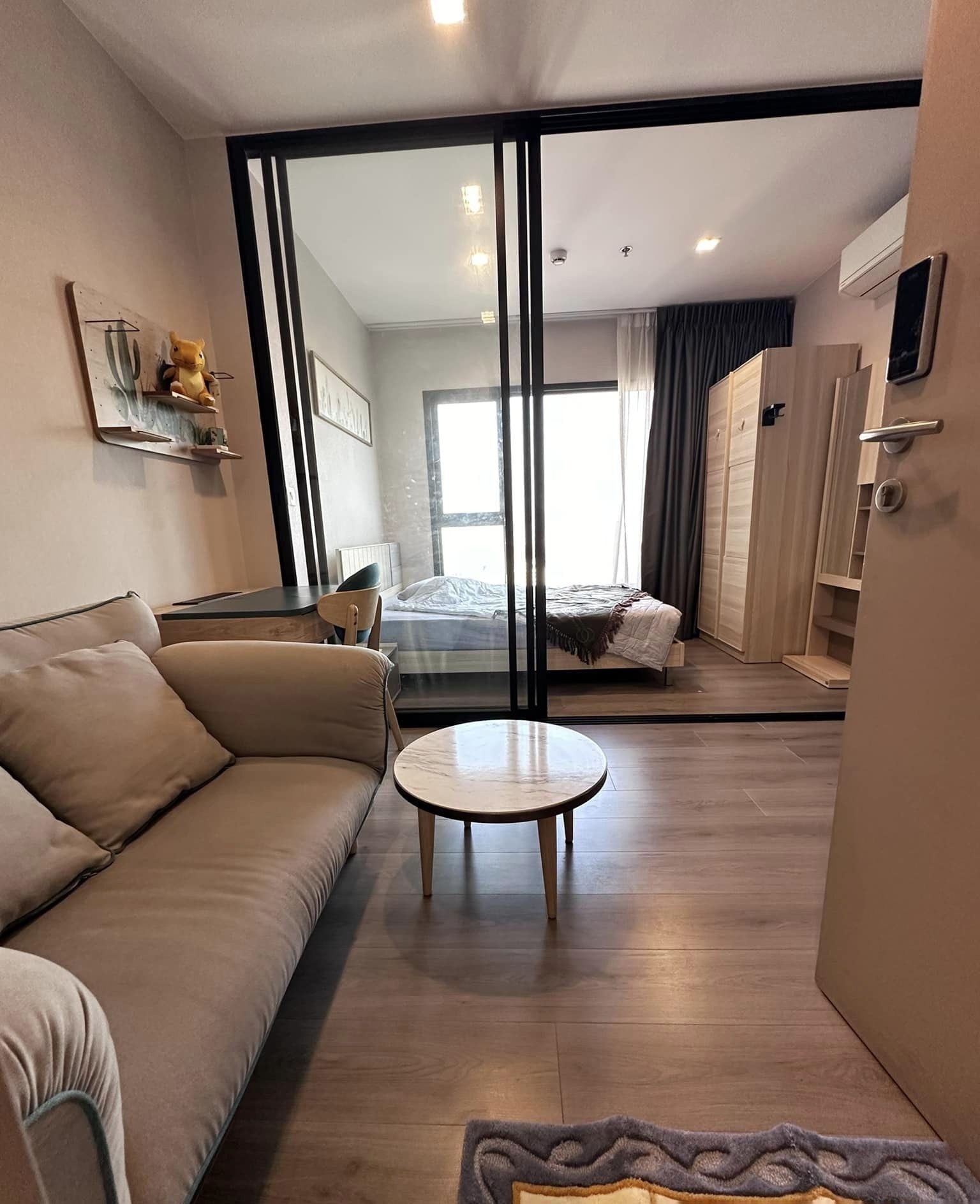 1 Bedroom Condo for rent at The Politan Rive — photo 2