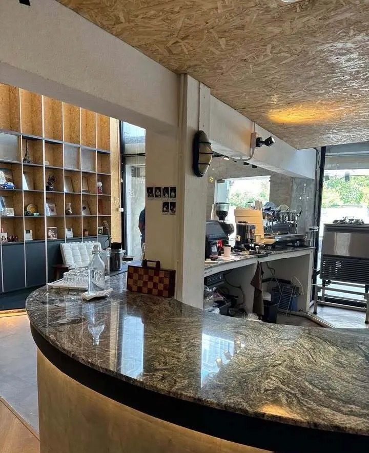 Cafe & Bar: For Takeover at 1.7 MB and Rent at 30,000 THB