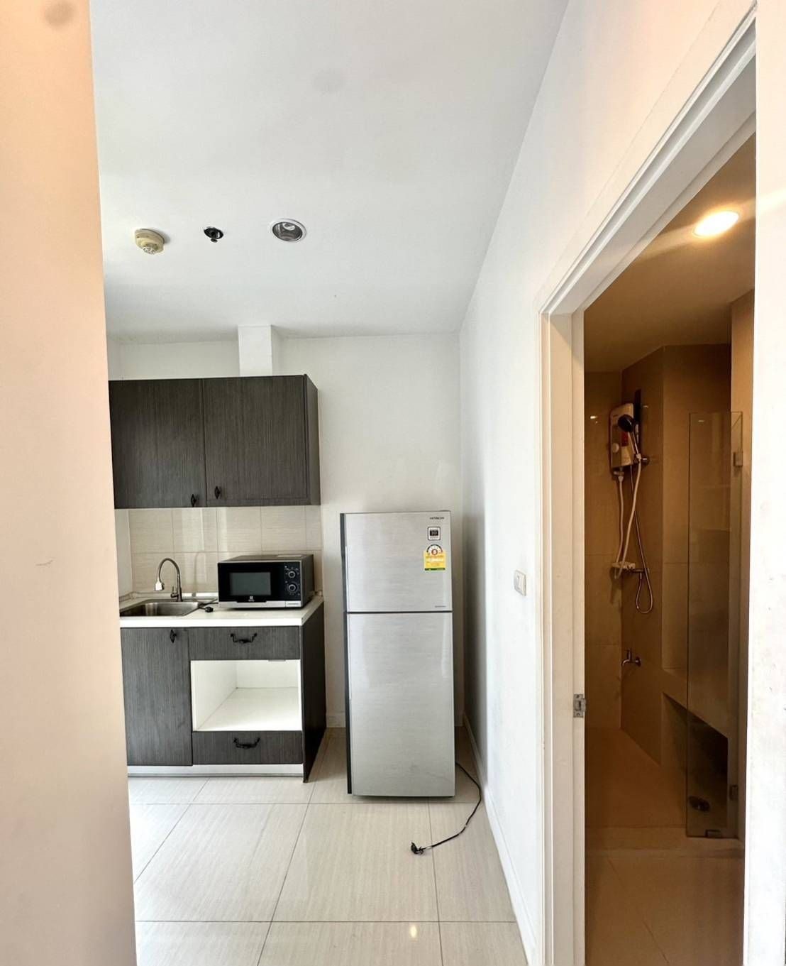 1 Bedroom Condo for rent at Manor Sanambinnam — photo 3
