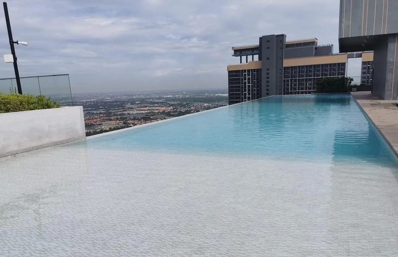 1 Bedroom Condo for rent at The Politan Rive — photo 2
