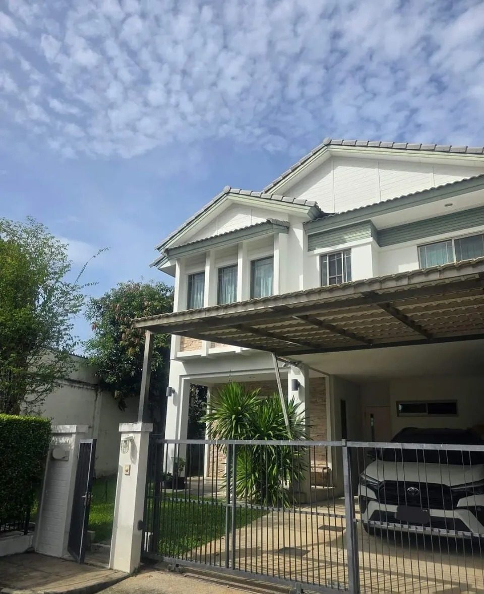 4 Bedroom House for rent at Mantana Cheang Wattana-Ratchapruk