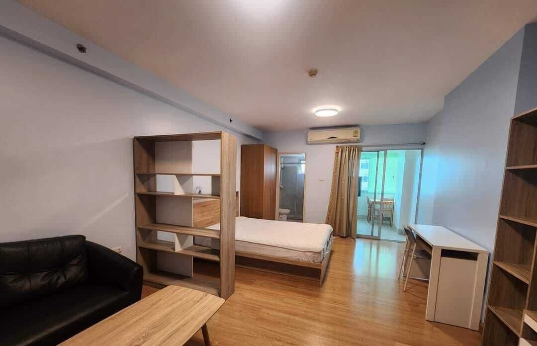 Studio Condo for rent at Supalai Park Tiwanon