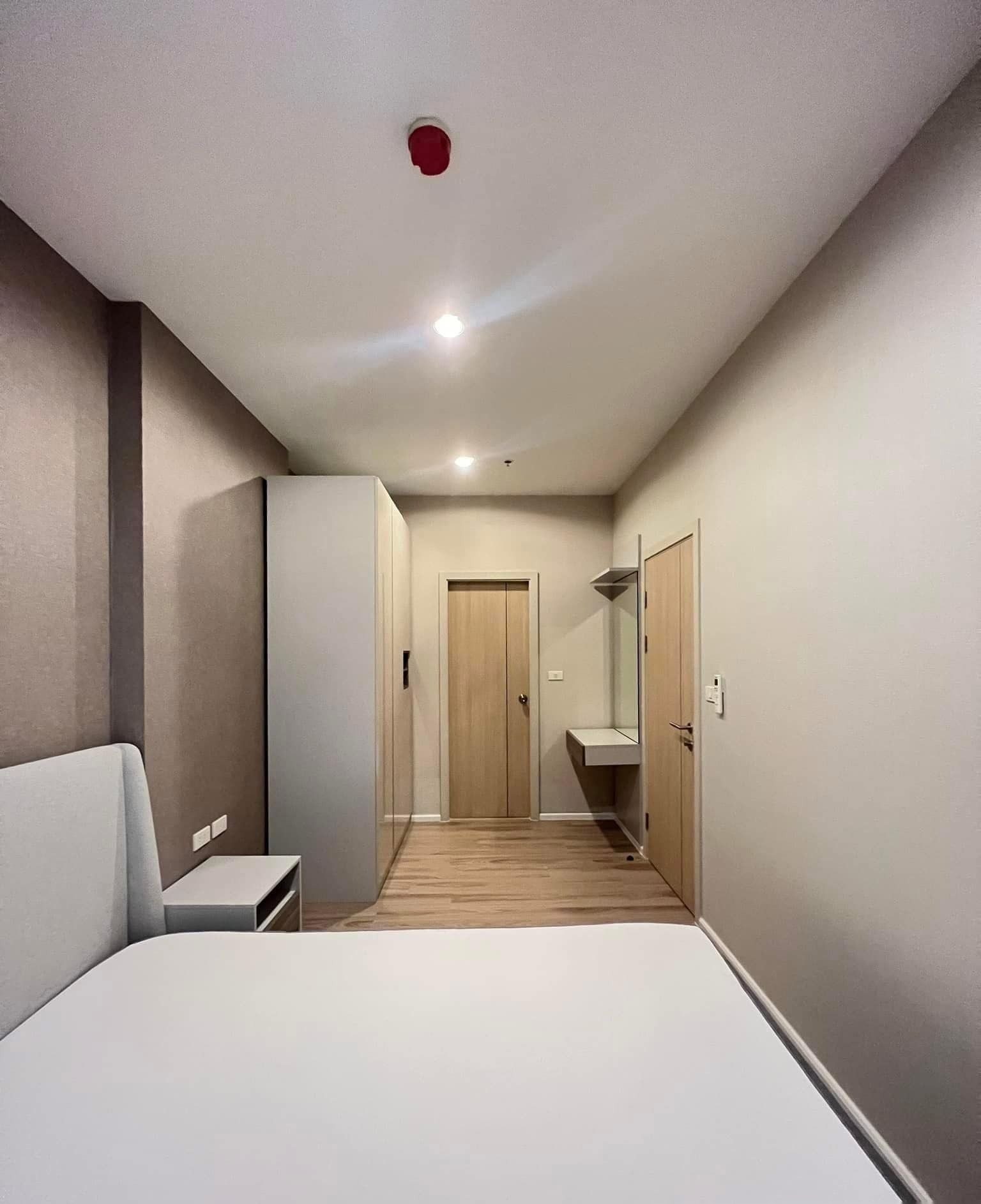 1 Bedroom Condo for rent at Amber By Eastern Star — photo 2