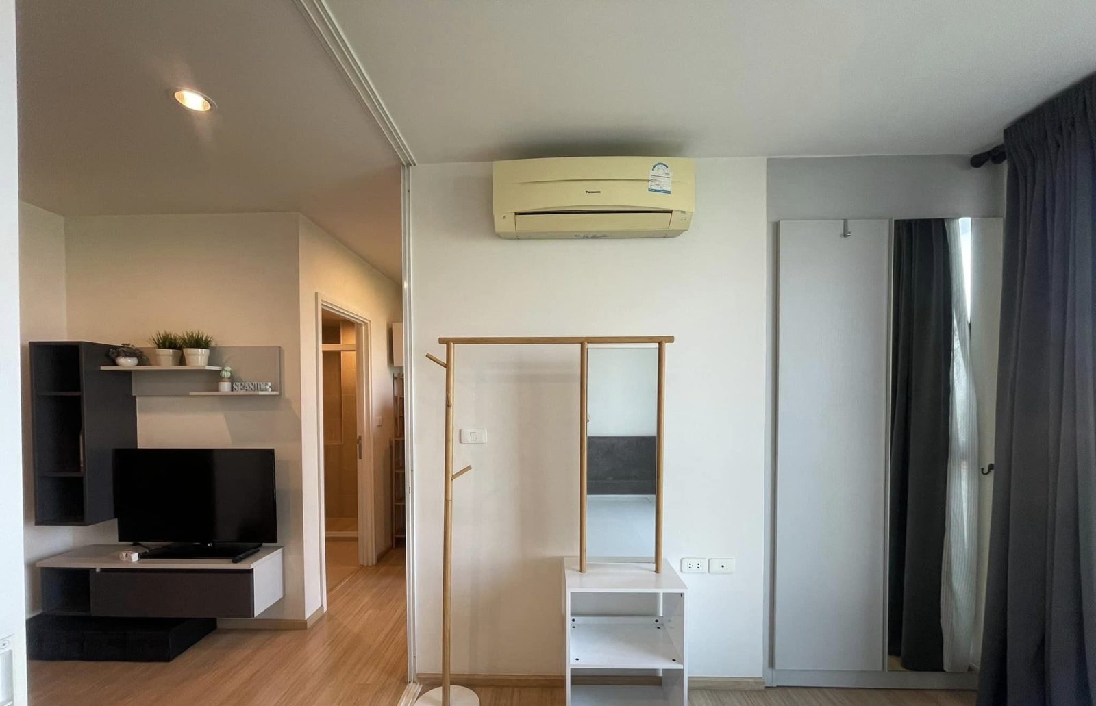 1 Bedroom Condo for rent at The Base Chaengwattana — photo 4