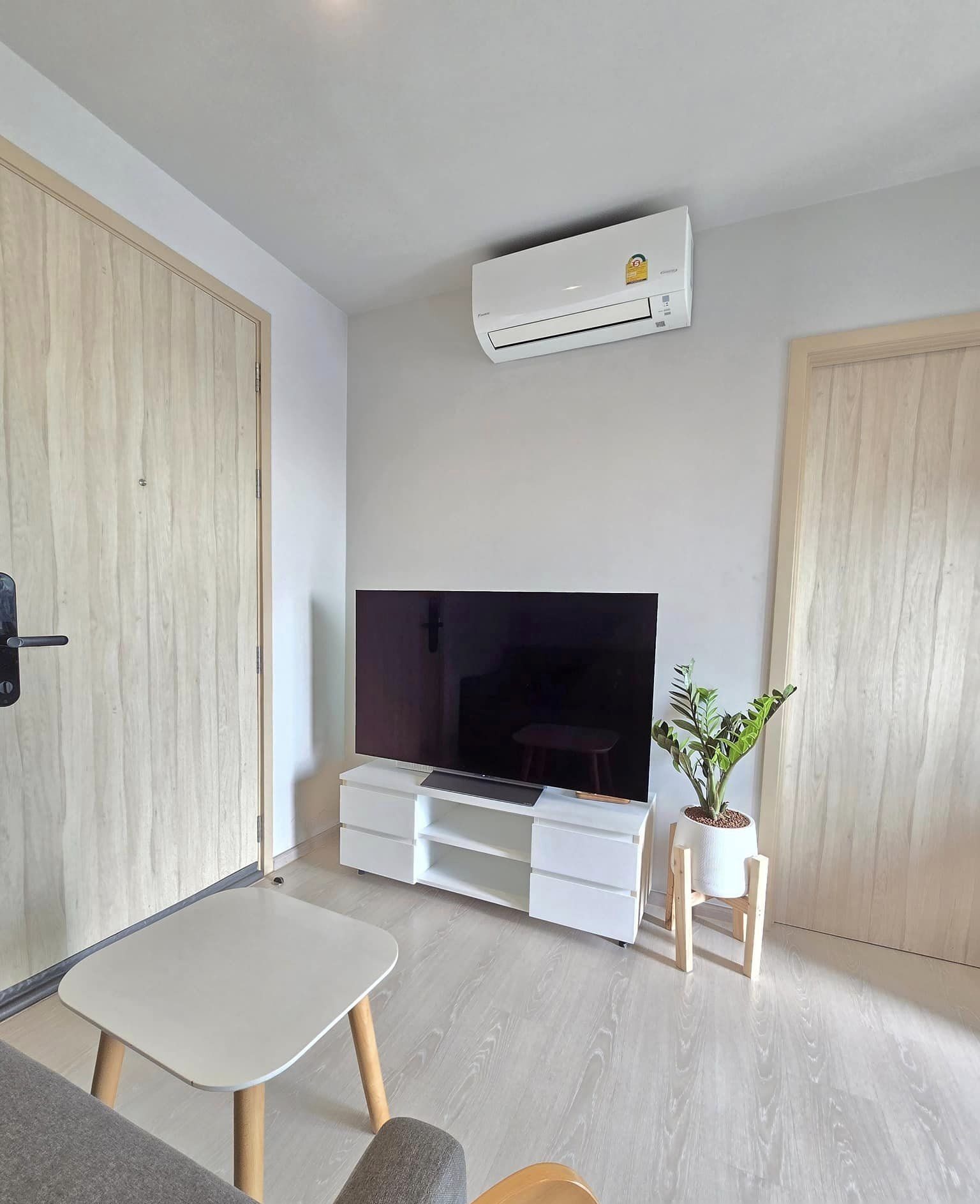 1 Bedroom Condo for rent at Nue Noble Ngamwongwan — photo 5