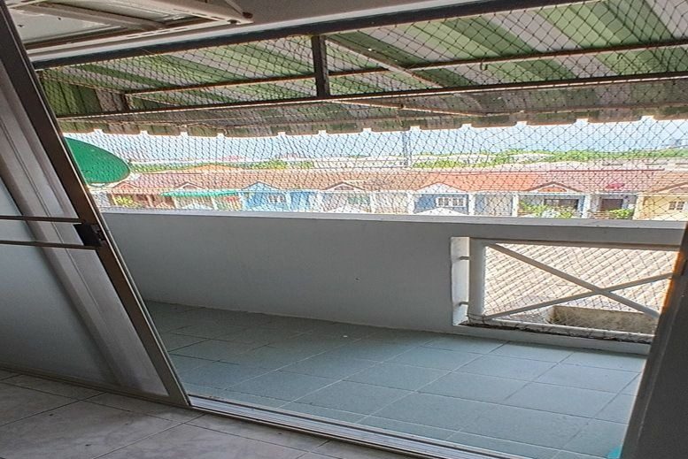Studio Condo for rent at Saranya Place — photo 5