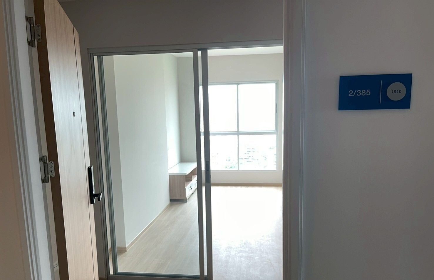 1 Bedroom Condo for rent at Lumpini Place Chaengwatthana Pakkret Station — photo 3