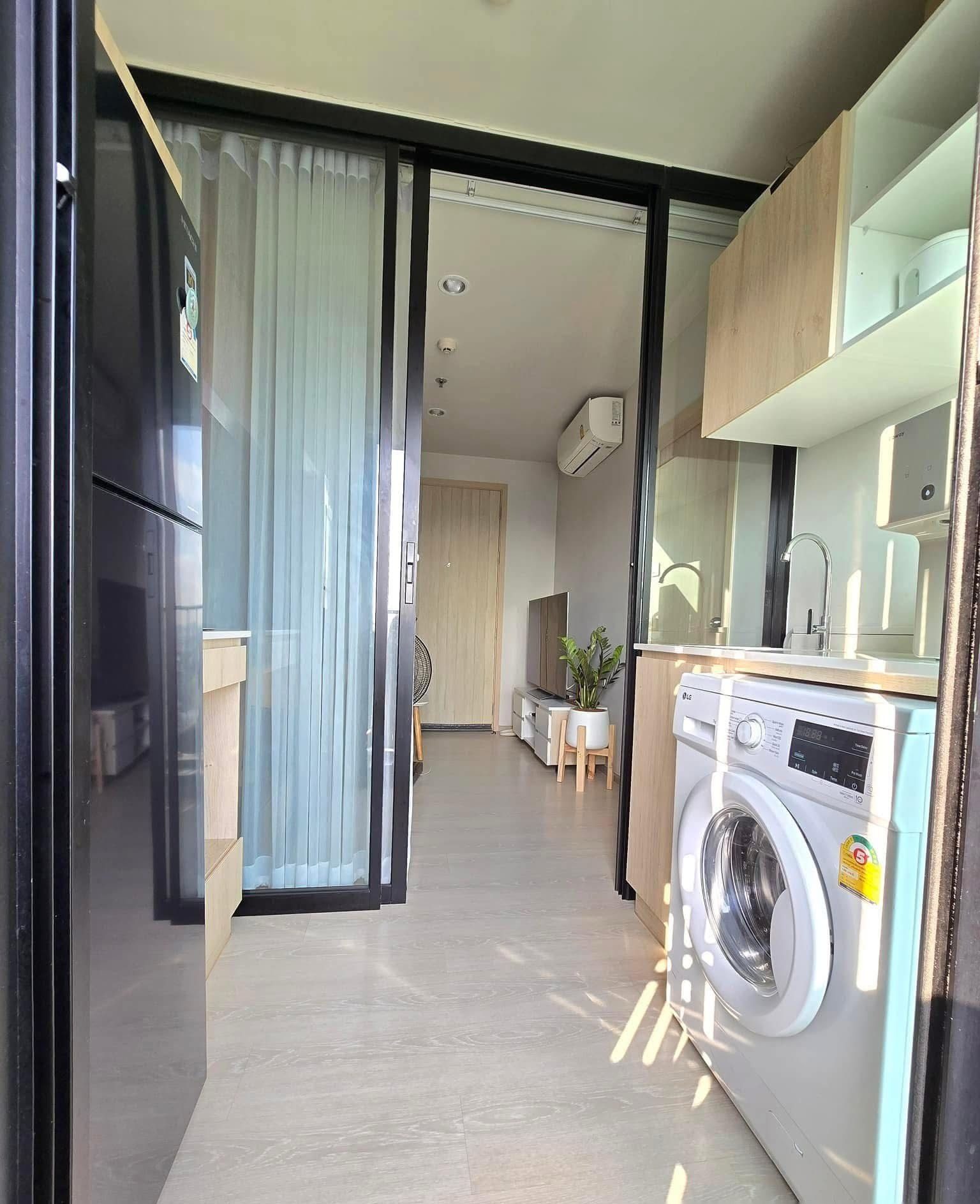 1 Bedroom Condo for rent at Nue Noble Ngamwongwan — photo 4