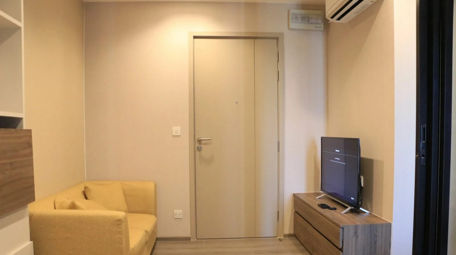 1 Bedroom Condo for rent at The Politan Rive — photo 1