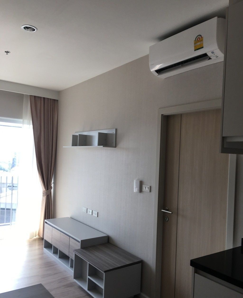 1 Bedroom Condo for rent at Amber By Eastern Star — photo 4