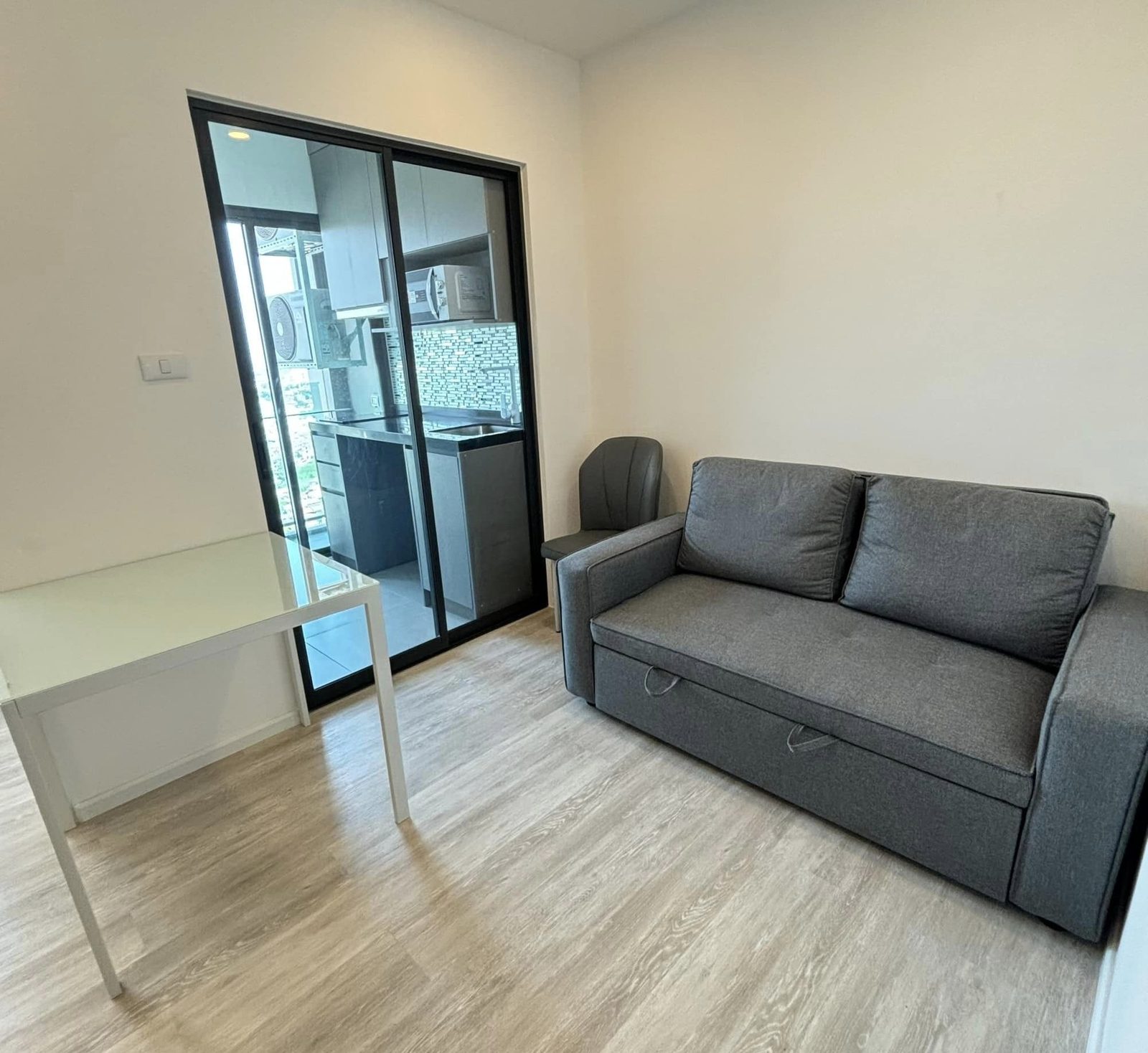 1 Bedroom Condo for rent at The Clev Riverline Chaophraya - Wong Sawang — photo 2