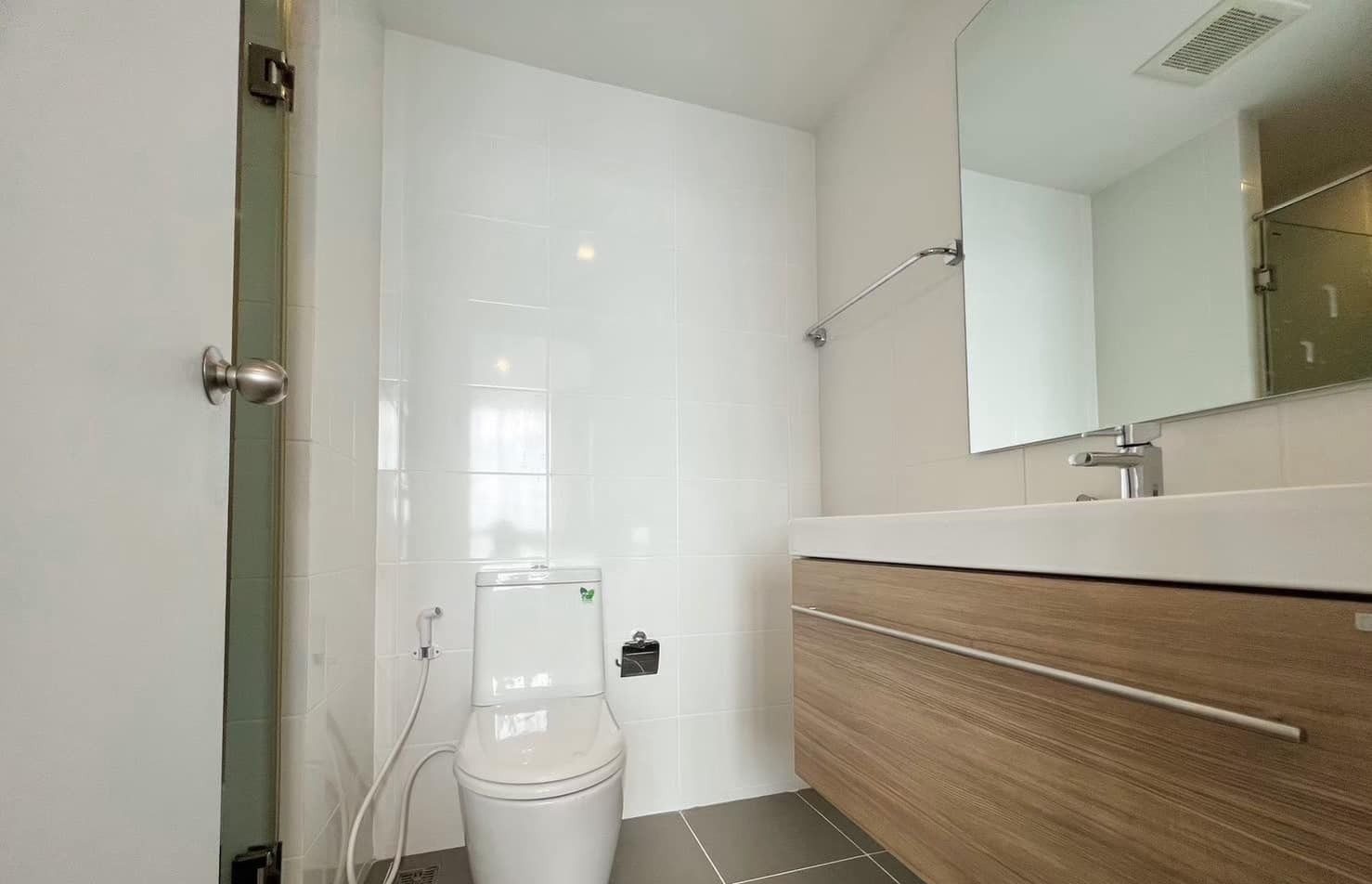 1 Bedroom Condo for rent at Metro Luxe Riverfront Rattanathibet — photo 4