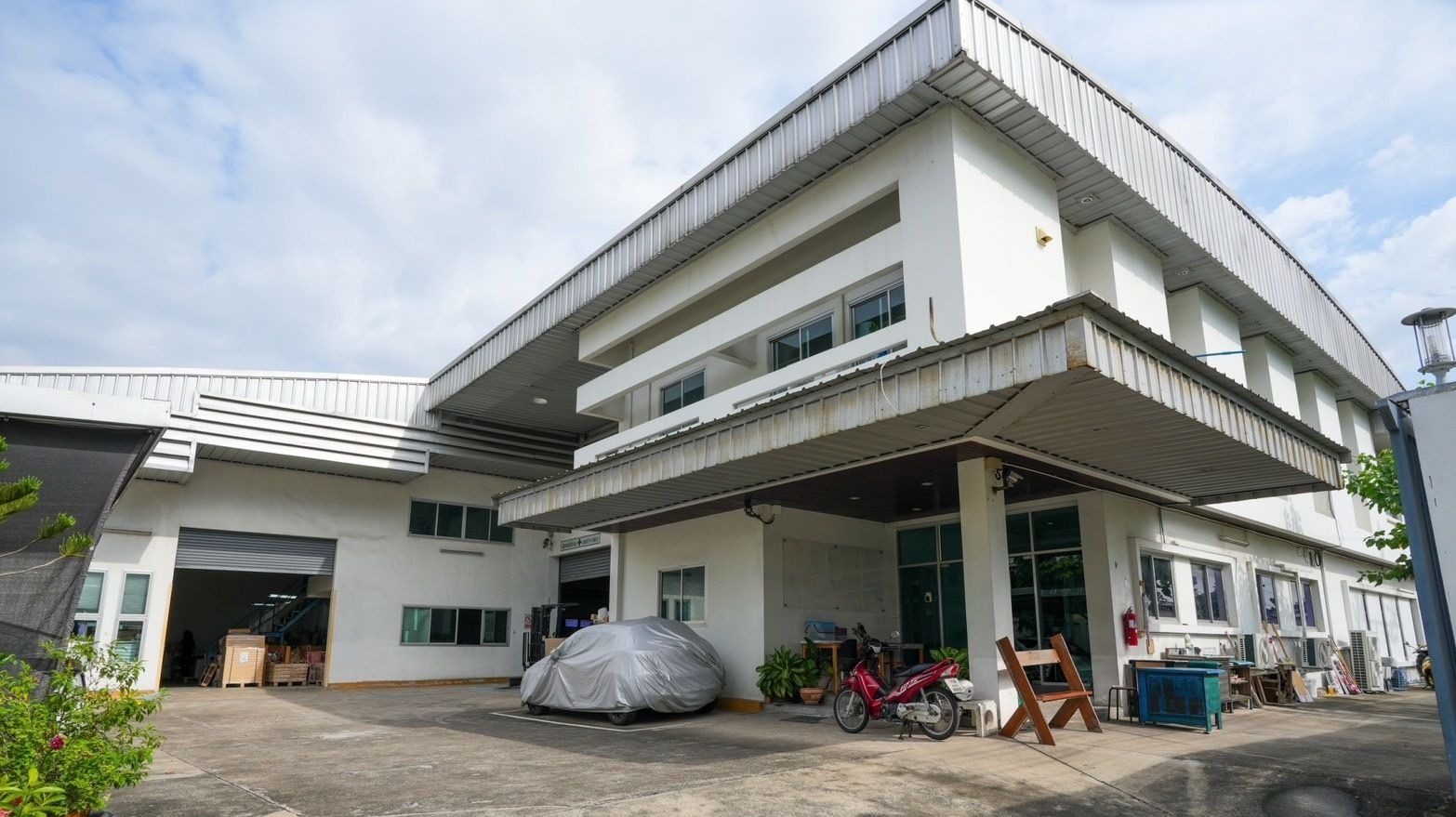 2-story office, Factory for Rent at Nonthaburi near MRT