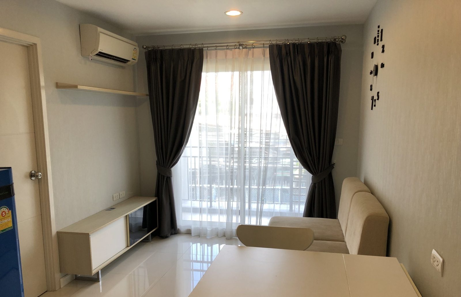 1 Bedroom Condo for rent at Vio Khaerai — photo 1