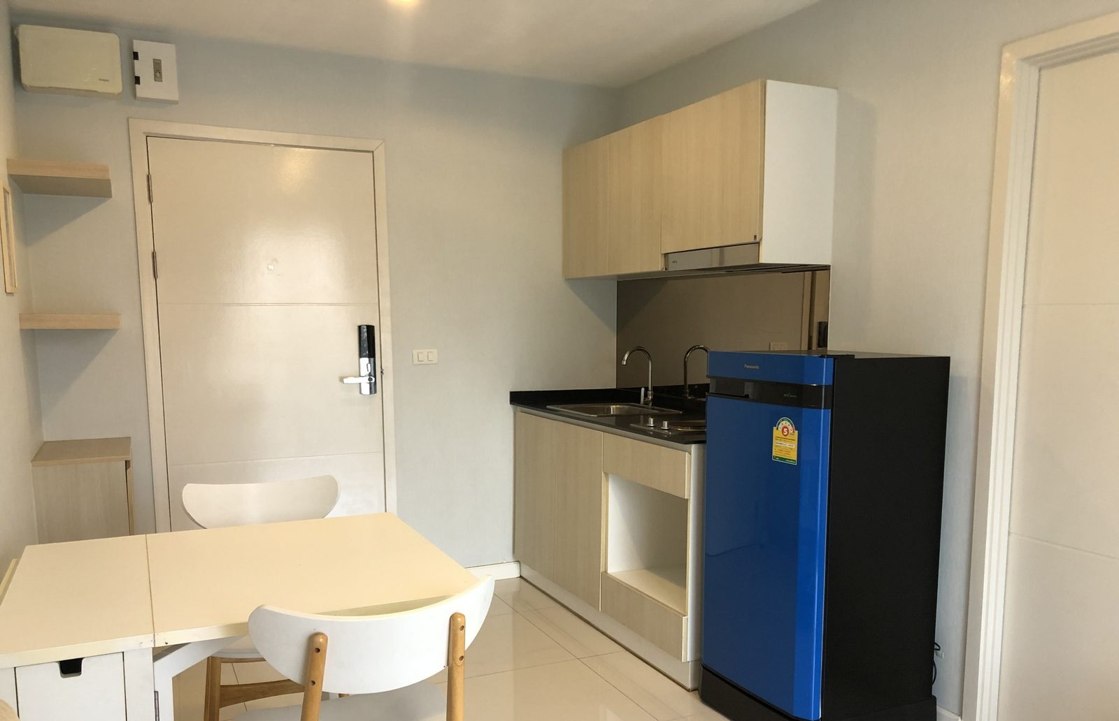1 Bedroom Condo for rent at Vio Khaerai — photo 4
