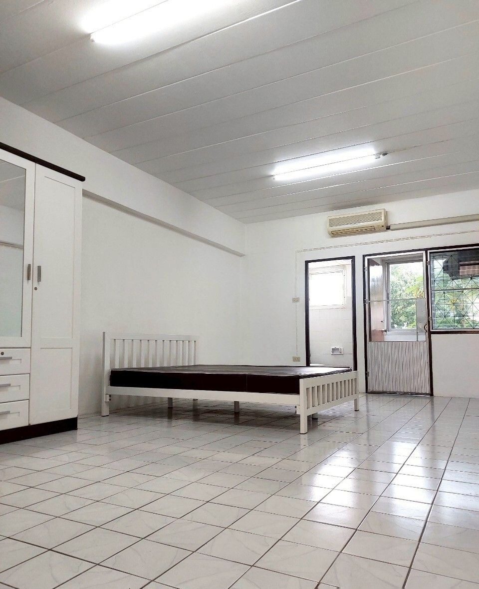 Studio Condo for rent at Twin Tower — photo 3