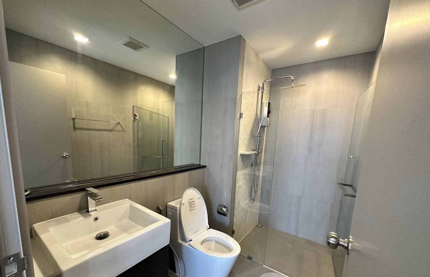 1 Bedroom Condo for rent at The Politan Aqua — photo 4