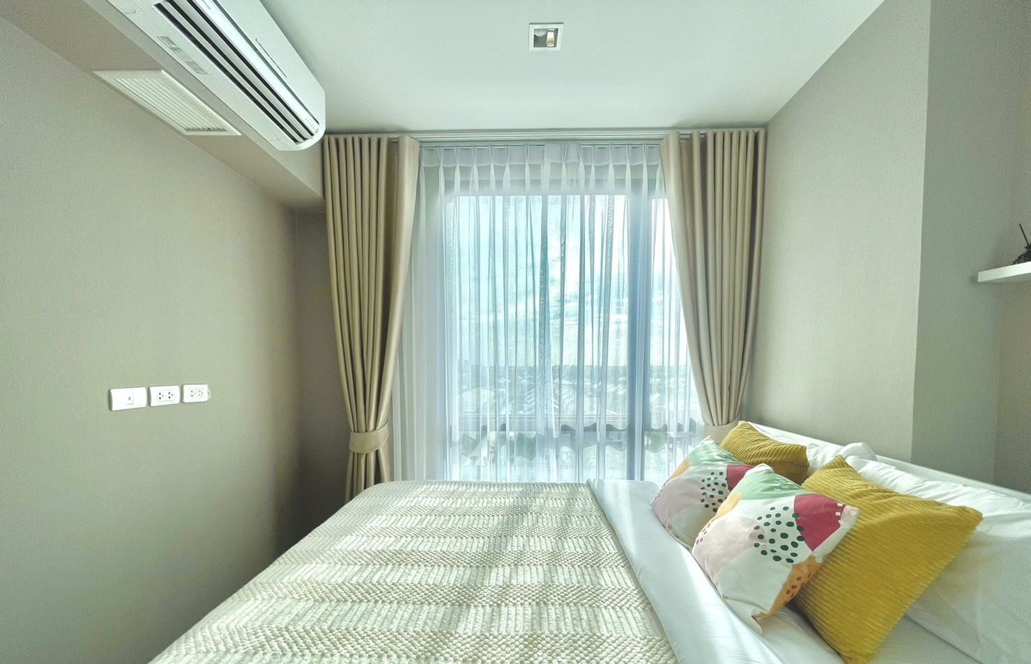 1 Bedroom Condo for rent at Metro Luxe Riverfront Rattanathibet — photo 4
