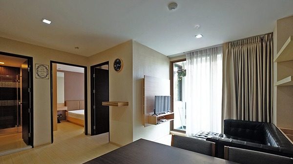 2 Bedroom Condo for rent at Nice Suites II Sanambinnam