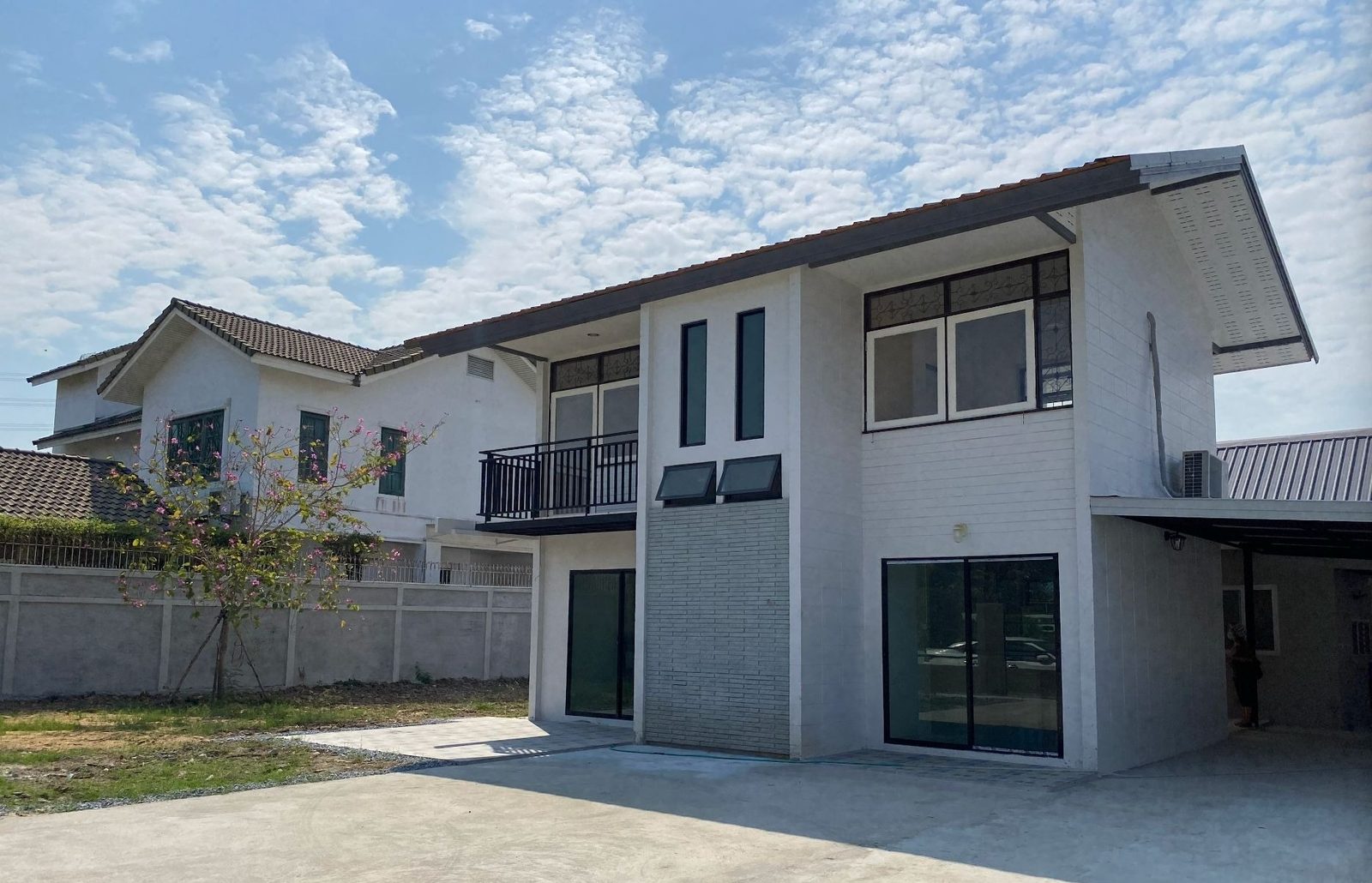 3 Bedroom House for rent at Baan Prachaniwet 2 — photo 2