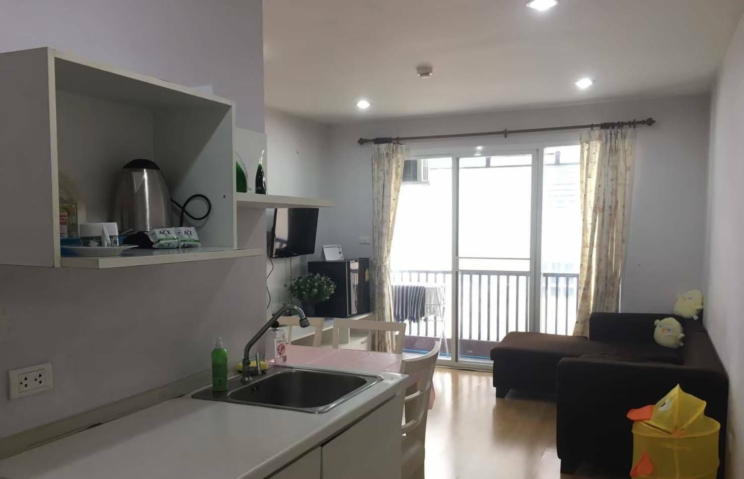2 Bedroom Condo for rent at The Paint Ngamwongwan 22 — photo 3