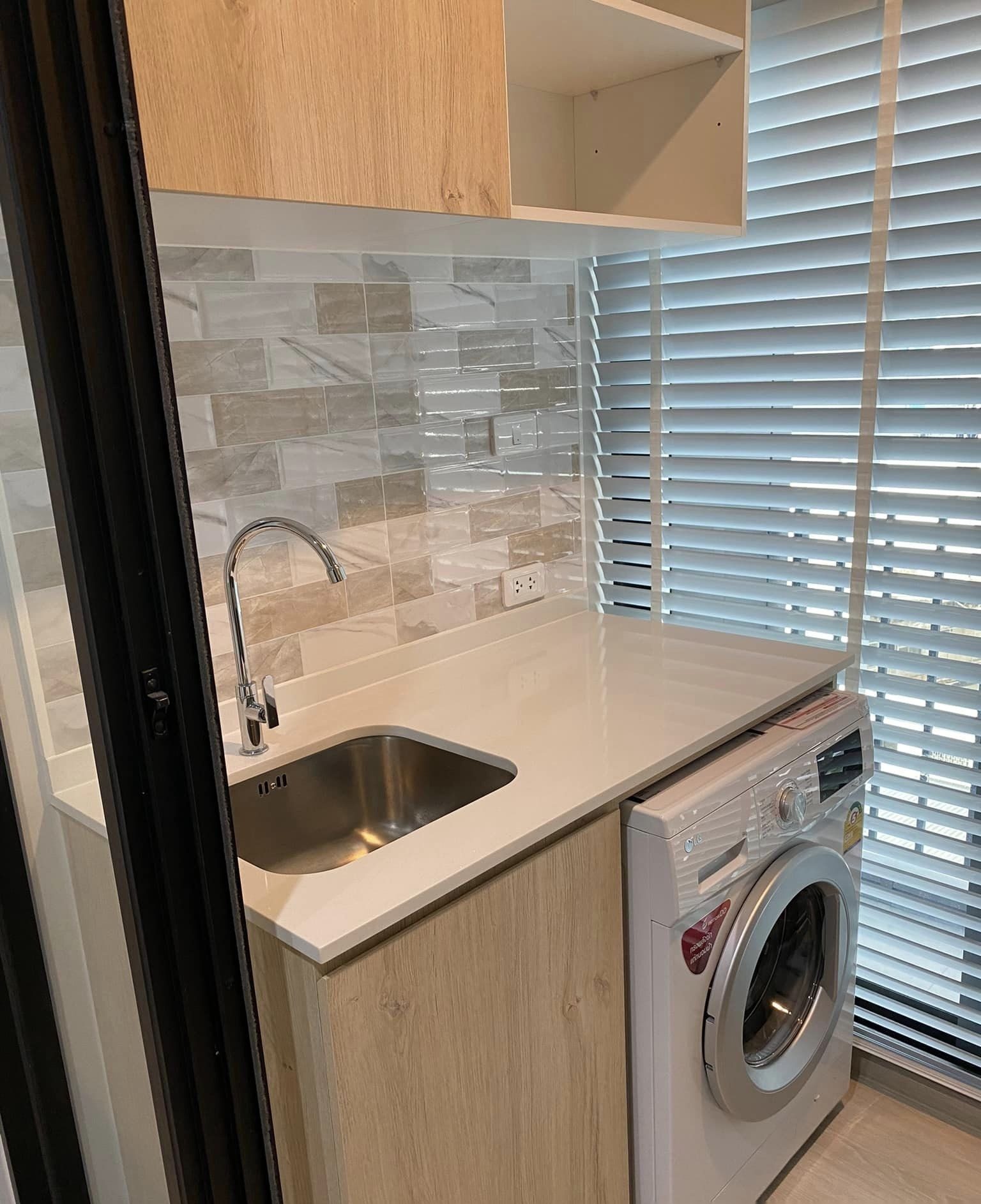 1 Bedroom Condo for rent at Nue Noble Ngamwongwan — photo 3