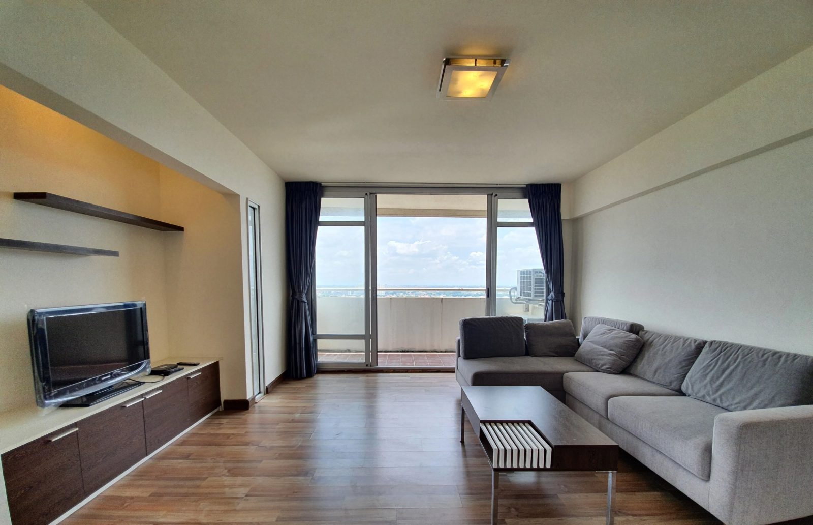 2 Bedroom Condo for rent at Golden Lake View — photo 4
